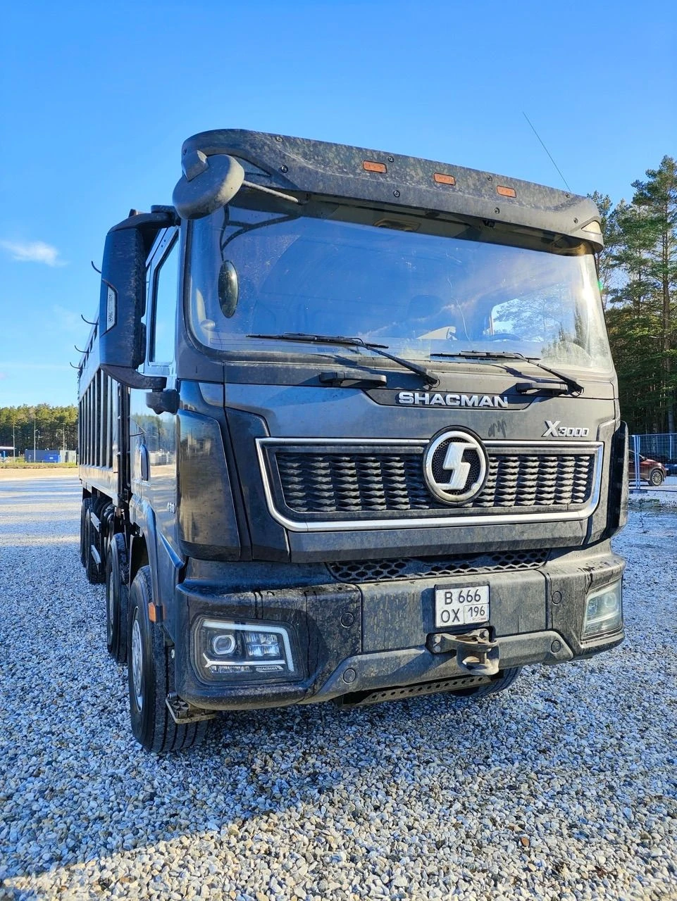 Самосвал SHACMAN SX33186V366