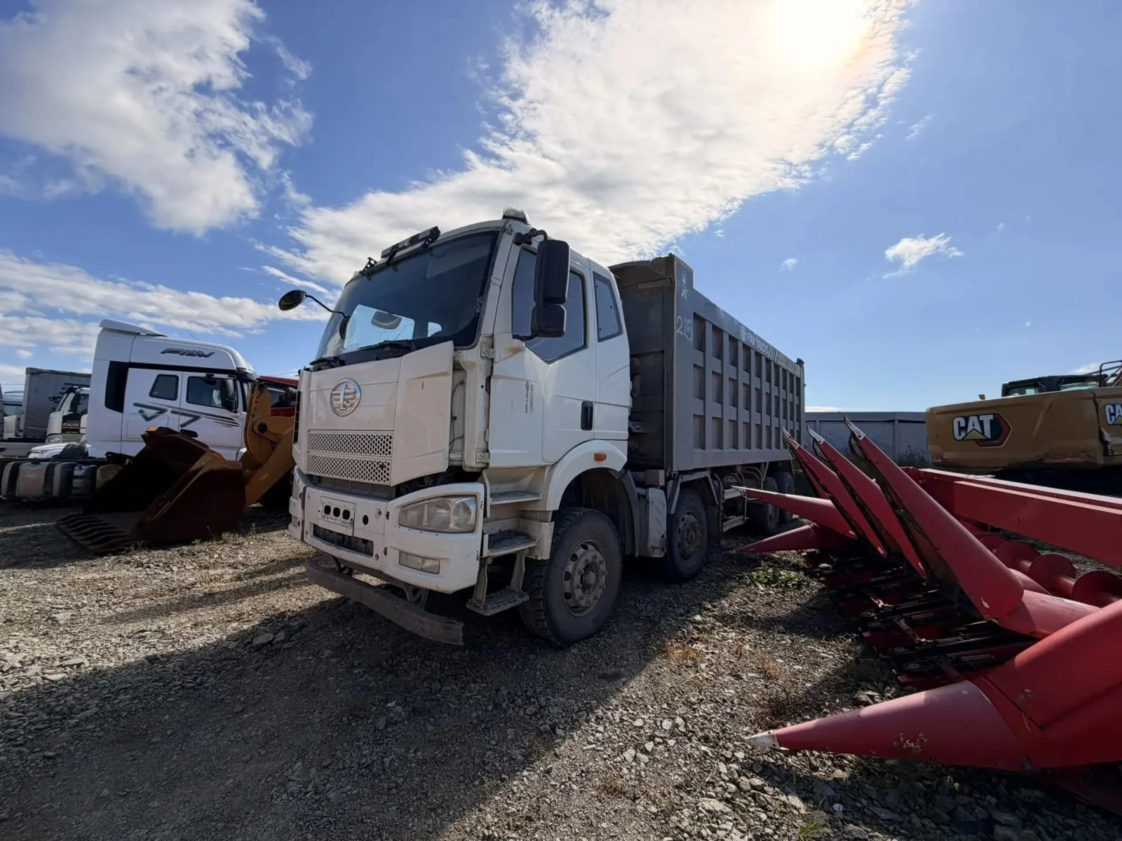 Cамосвал FAW J6