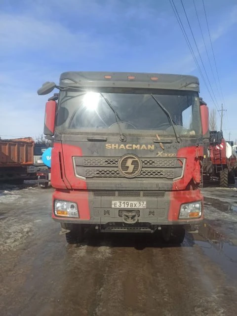 Shacman (Shaanxi) SX33186W366C