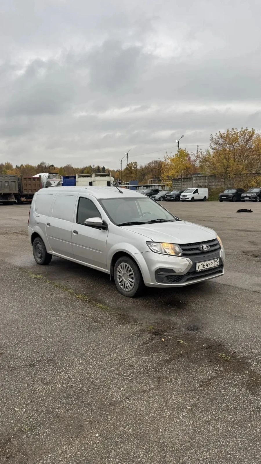 Автомобиль LADA LARGUS