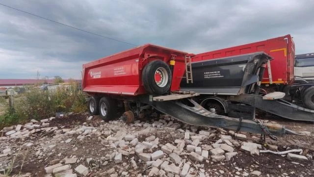 Специализированный, прицеп-самосвал GRUNWALD GRW375