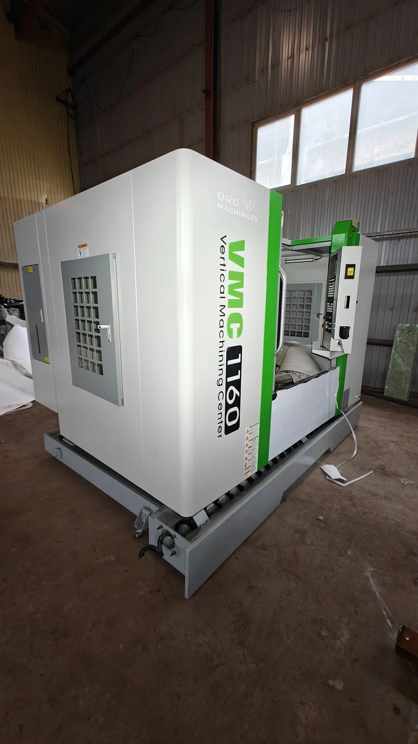 Вертикальный обрабатывающий центр DRC MACHINERY VMC1160