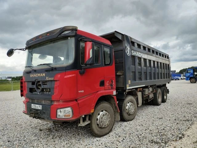 Самосвал SHACMAN SX33186W366C