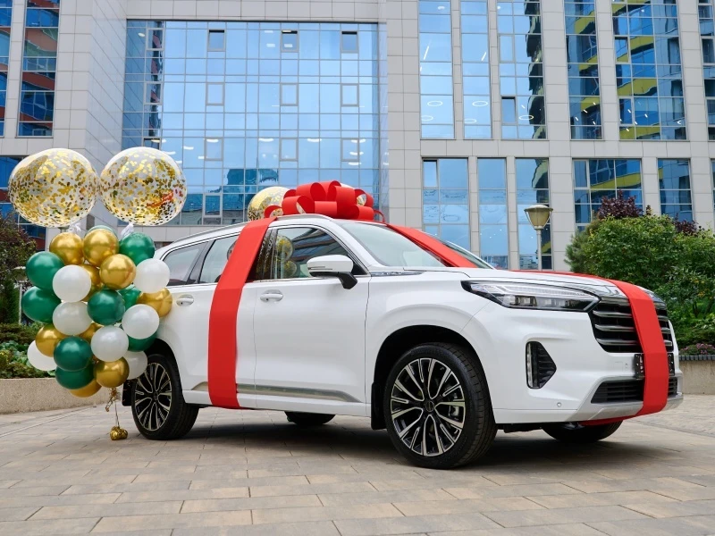 Призовой автомобиль Exeed VX President торжественно вручен владельцу