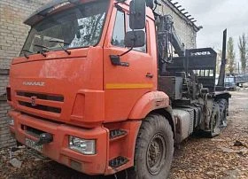 Специальное предложение Тягач лесовозный с КМУ 5200A4