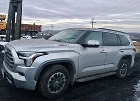 Специальное предложение Легковой автомобиль Toyota Sequoia HYBRID