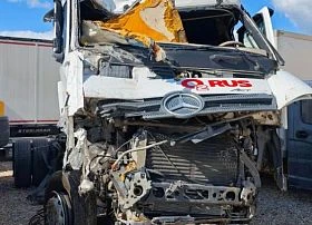 Специальное предложение Седельный тягач Mercedes-Benz Actros