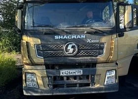 Специальное предложение Седельный тягач SHACMAN SX42584W324C