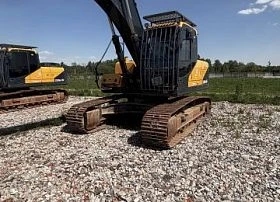 Специальное предложение Экскаватор на гусеничном ходу HYUNDAI R225LVS