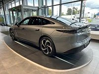 Дополнительное изображение транспортного средства