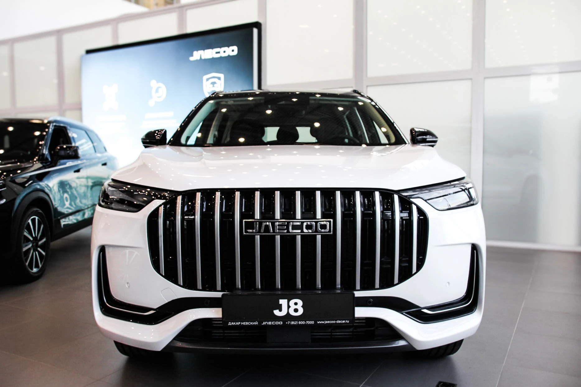 Jaecoo J8 Комфорт 2.0Т АТ полный привод