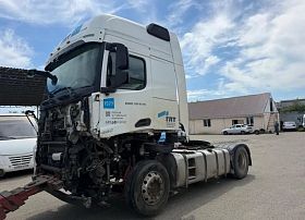 Специальное предложение Седельный тягач SHACMAN SX4188YY381