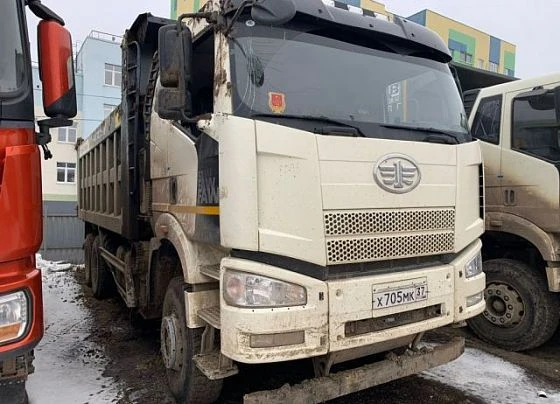 Специализированный, автомобиль - самосвал FAW J6