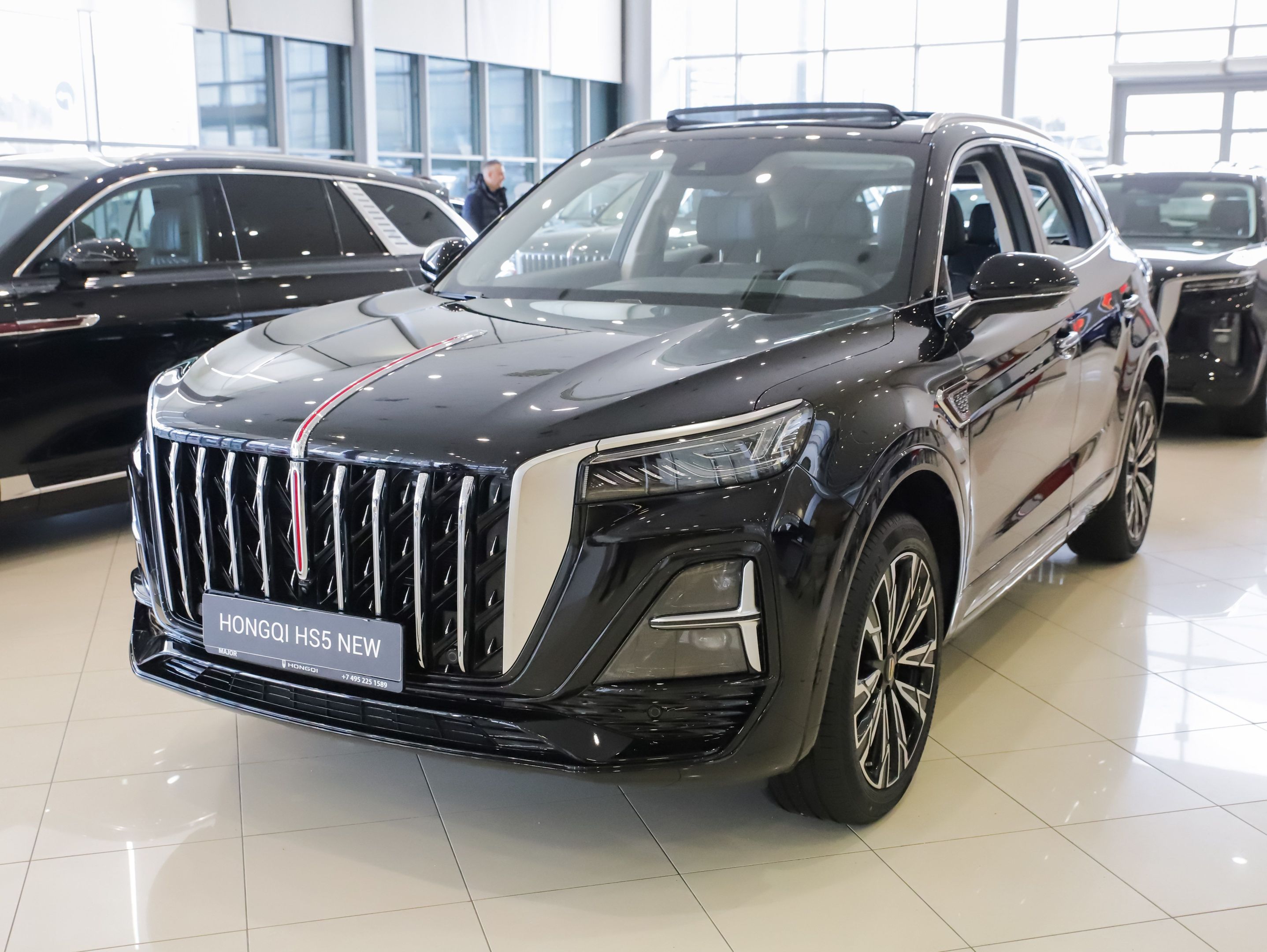 Hongqi HS5 Делюкс 2.0Т полный привод (Deluxe)